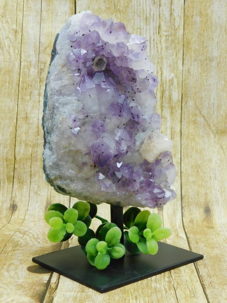 2 POUND AMETHYST DISPLAY ROCK STONE LAPIDARY SPECIMEN: WELCOME TO HATMAN AUCTIONS! SPECIAL NOTICE: Please see photos for measurements and descriptions. ***Yes, we have in house shipping with MANY REPEAT CUSTOMERS because of our streamlined service. ****We