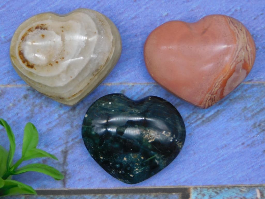 STONE HEARTS ROCK STONE LAPIDARY SPECIMEN: WELCOME TO HATMAN AUCTIONS! SPECIAL NOTICE: Please see photos for measurements and descriptions. ***Yes, we have in house shipping with MANY REPEAT CUSTOMERS because of our streamlined service.