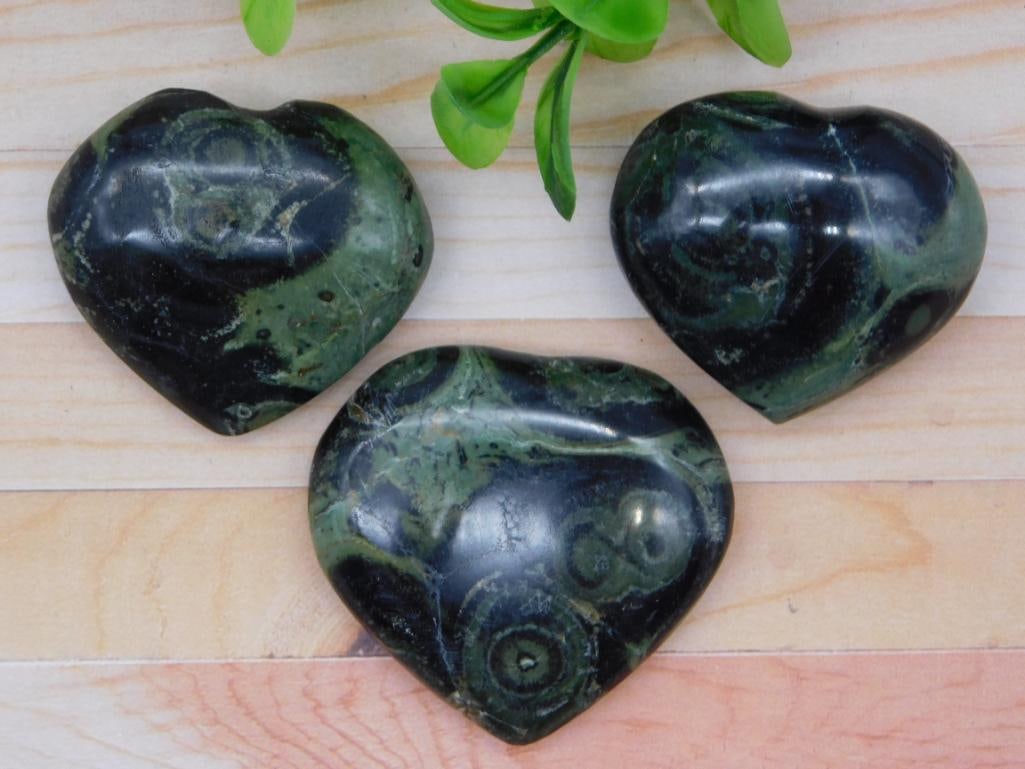 KAMBABA JASPER HEARTS ROCK STONE LAPIDARY SPECIMEN: WELCOME TO HATMAN AUCTIONS! SPECIAL NOTICE: Please see photos for measurements and descriptions. ***Yes, we have in house shipping with MANY REPEAT CUSTOMERS because of our streamlined service.