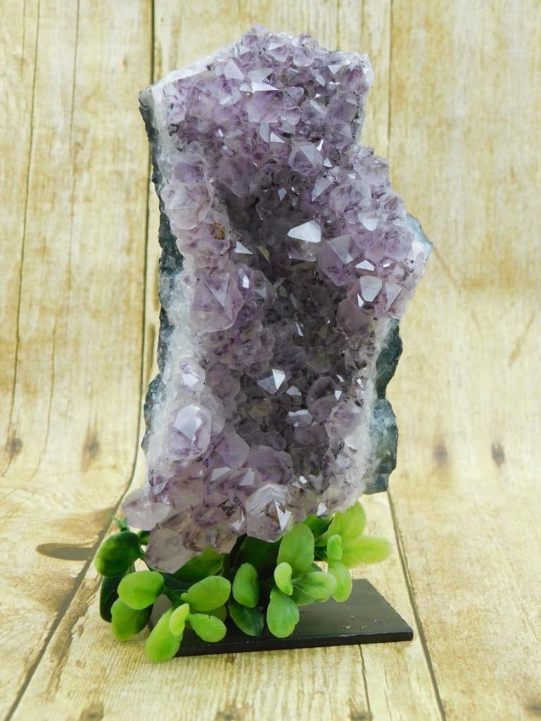 1 POUND AMETHYST DISPLAY ROCK STONE LAPIDARY SPECIMEN: WELCOME TO HATMAN AUCTIONS! SPECIAL NOTICE: Please see photos for measurements and descriptions. ***Yes, we have in house shipping with MANY REPEAT CUSTOMERS because of our streamlined service.