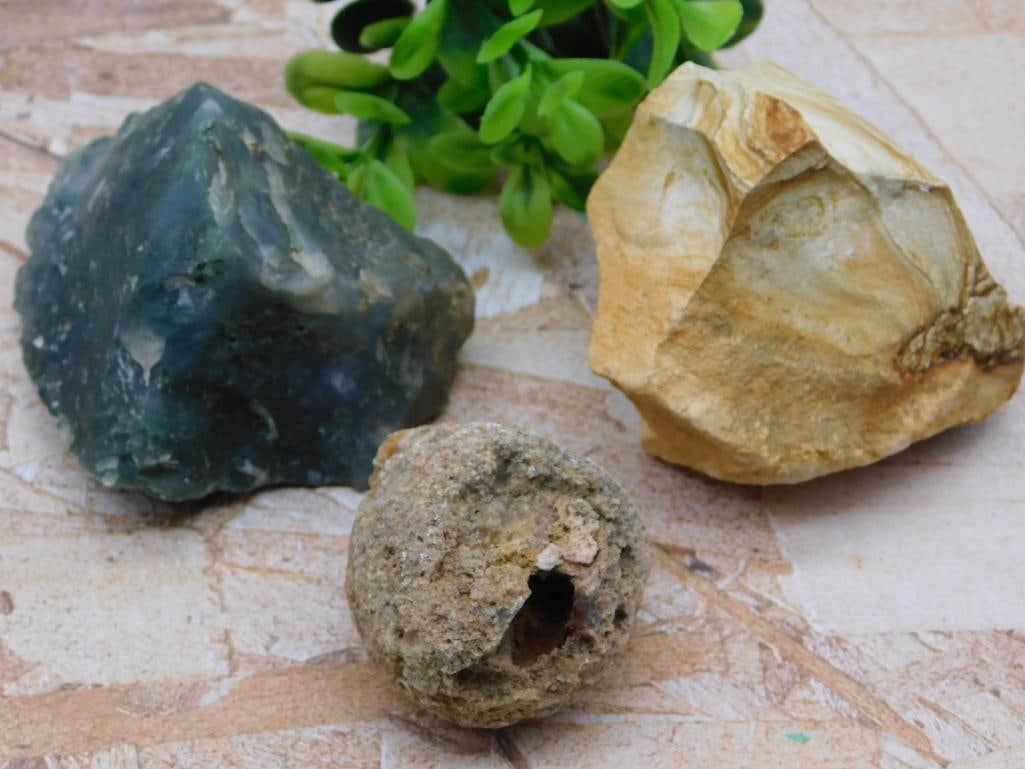 MIXED LOT ROCK STONE LAPIDARY SPECIMEN: WELCOME TO HATMAN AUCTIONS! SPECIAL NOTICE: Please see photos for measurements and descriptions. ***Yes, we have in house shipping with MANY REPEAT CUSTOMERS because of our streamlined service.
