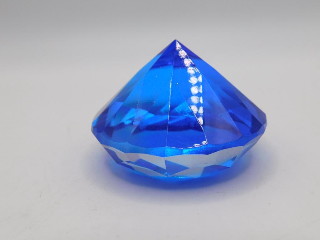 DISPLAY DIAMOND ROCK STONE LAPIDARY SPECIMEN: WELCOME TO HATMAN AUCTIONS! SPECIAL NOTICE: Please see photos for measurements and descriptions. ***Yes, we have in house shipping with MANY REPEAT CUSTOMERS because of our streamlined service.