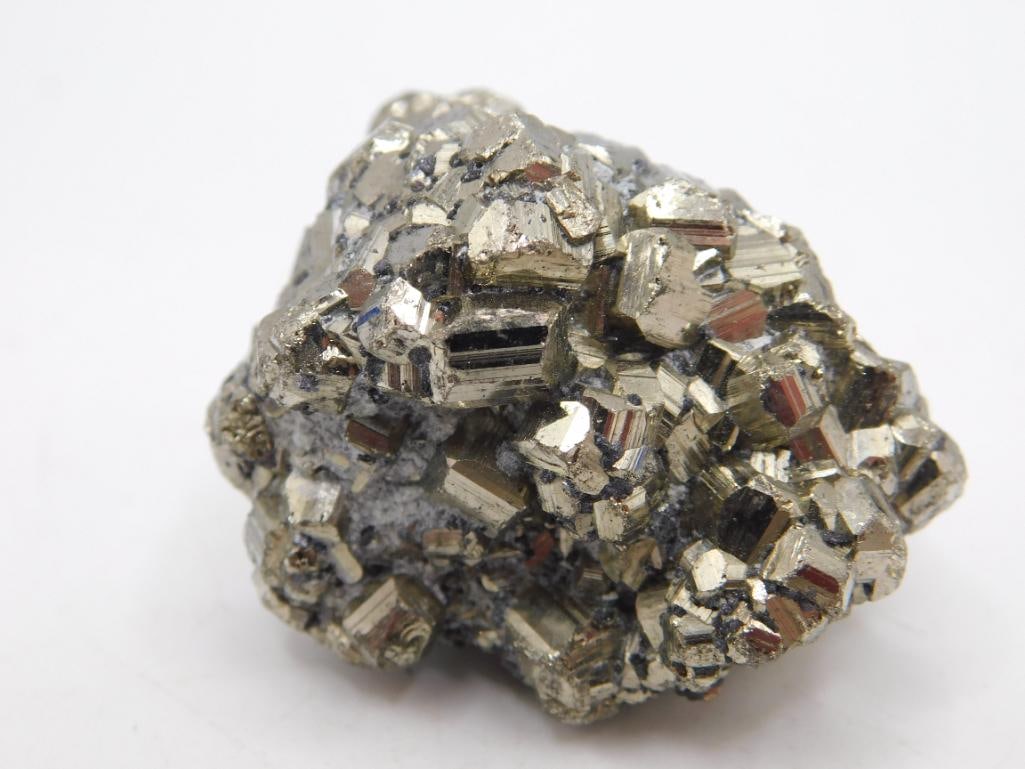 PYRITE ROCK STONE LAPIDARY SPECIMEN: WELCOME TO HATMAN AUCTIONS! SPECIAL NOTICE: Please see photos for measurements and descriptions. ***Yes, we have in house shipping with MANY REPEAT CUSTOMERS because of our streamlined service.