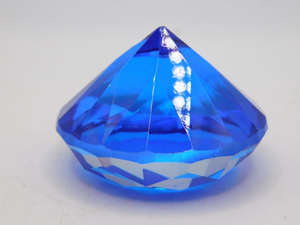 DISPLAY DIAMOND ROCK STONE LAPIDARY SPECIMEN: WELCOME TO HATMAN AUCTIONS! SPECIAL NOTICE: Please see photos for measurements and descriptions. ***Yes, we have in house shipping with MANY REPEAT CUSTOMERS because of our streamlined service.