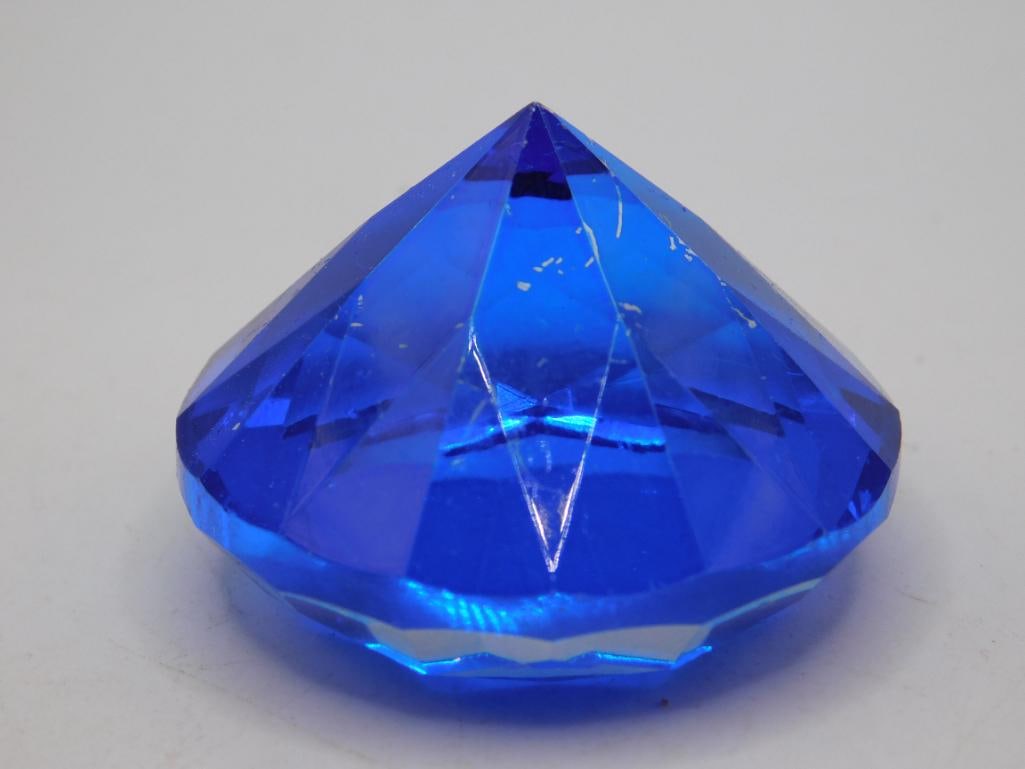 DISPLAY DIAMOND ROCK STONE LAPIDARY SPECIMEN: WELCOME TO HATMAN AUCTIONS! SPECIAL NOTICE: Please see photos for measurements and descriptions. ***Yes, we have in house shipping with MANY REPEAT CUSTOMERS because of our streamlined service.