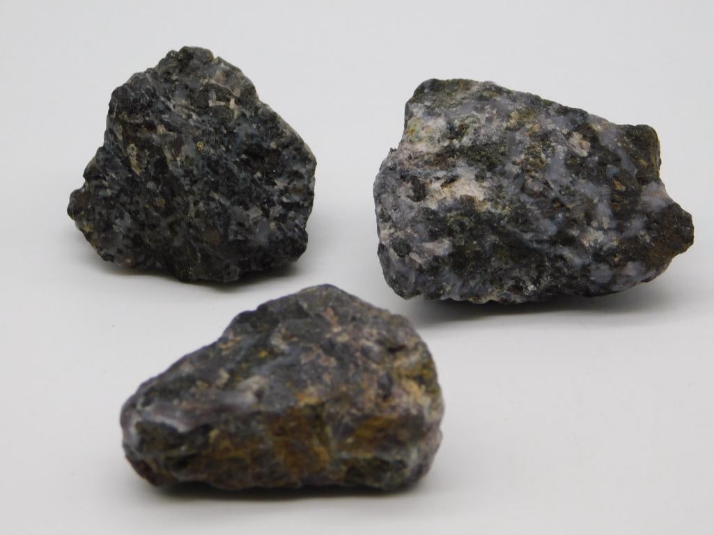 GABBRO ROCK STONE LAPIDARY SPECIMEN: WELCOME TO HATMAN AUCTIONS! SPECIAL NOTICE: Please see photos for measurements and descriptions. ***Yes, we have in house shipping with MANY REPEAT CUSTOMERS because of our streamlined service. ****We
