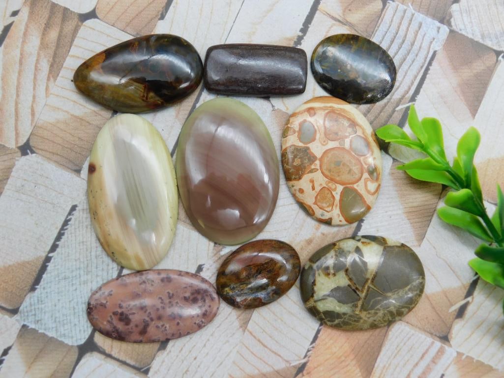 CABOCHONS ROCK STONE LAPIDARY SPECIMEN: WELCOME TO HATMAN AUCTIONS! SPECIAL NOTICE: Please see photos for measurements and descriptions. ***Yes, we have in house shipping with MANY REPEAT CUSTOMERS because of our streamlined service.
