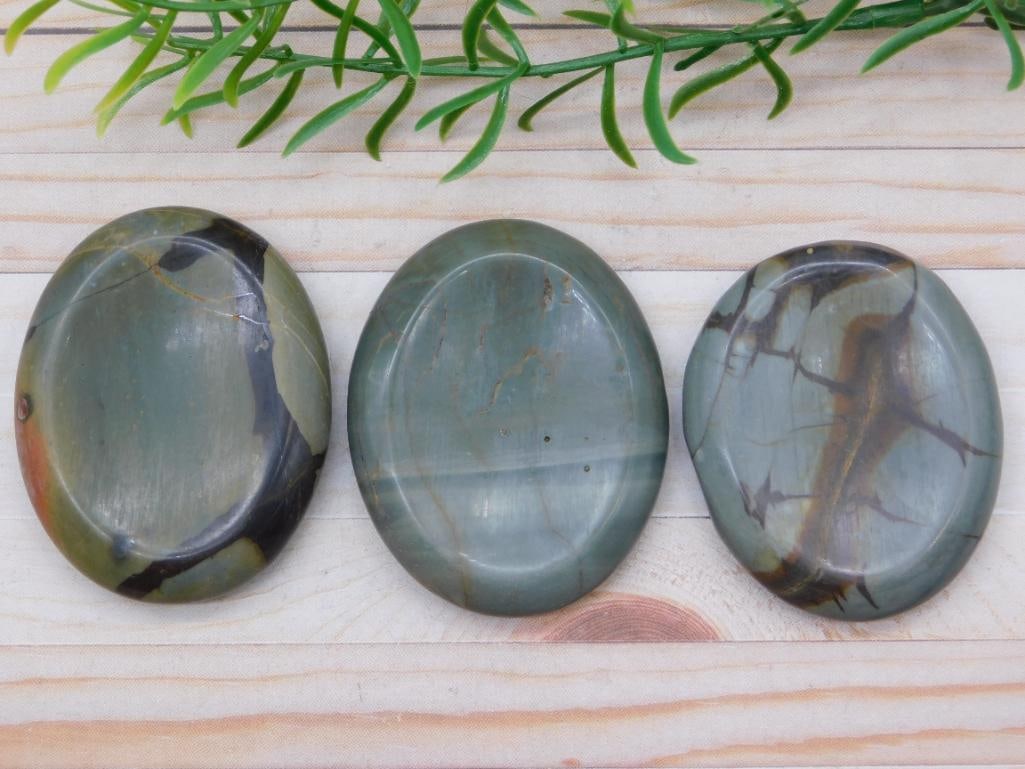 WORRY STONES ROCK STONE LAPIDARY SPECIMEN: WELCOME TO HATMAN AUCTIONS! SPECIAL NOTICE: Please see photos for measurements and descriptions. ***Yes, we have in house shipping with MANY REPEAT CUSTOMERS because of our streamlined service.
