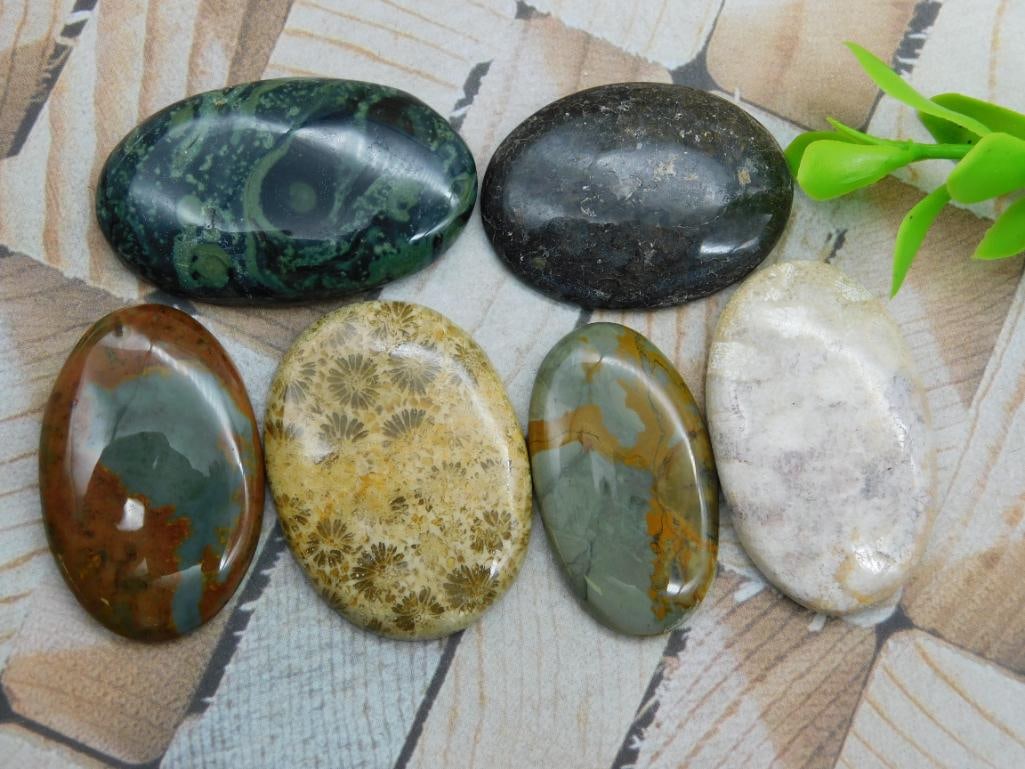 CABOCHONS ROCK STONE LAPIDARY SPECIMEN: WELCOME TO HATMAN AUCTIONS! SPECIAL NOTICE: Please see photos for measurements and descriptions. ***Yes, we have in house shipping with MANY REPEAT CUSTOMERS because of our streamlined service.