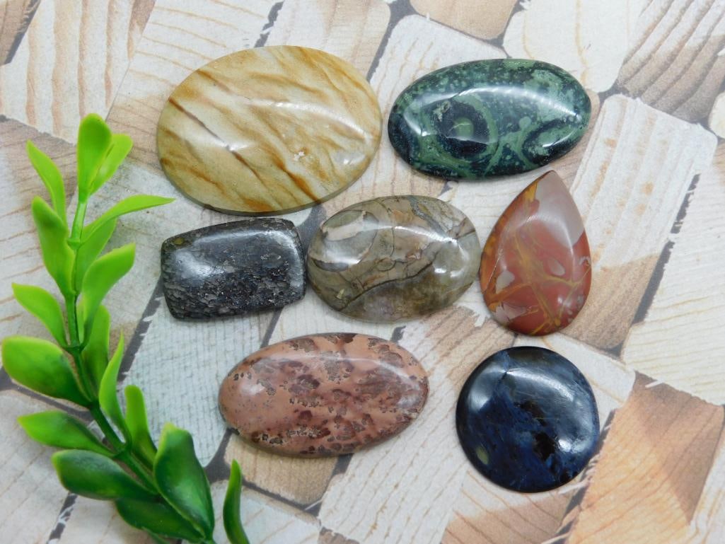 CABOCHONS ROCK STONE LAPIDARY SPECIMEN: WELCOME TO HATMAN AUCTIONS! SPECIAL NOTICE: Please see photos for measurements and descriptions. ***Yes, we have in house shipping with MANY REPEAT CUSTOMERS because of our streamlined service. ****We