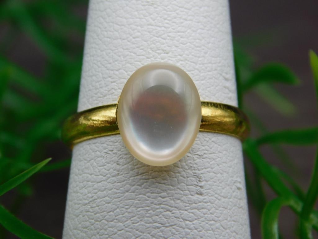 QUARTZ RING ROCK STONE LAPIDARY SPECIMEN: WELCOME TO HATMAN AUCTIONS! SPECIAL NOTICE: Please see photos for measurements and descriptions. ***Yes, we have in house shipping with MANY REPEAT CUSTOMERS because of our streamlined service.