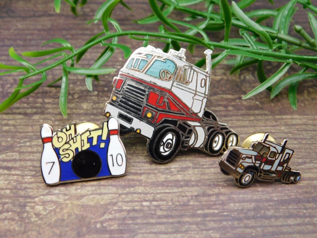 MIXED PIN LOT: WELCOME TO HATMAN AUCTIONS! SPECIAL NOTICE: Please see photos for measurements and descriptions. ***Yes, we have in house shipping with MANY REPEAT CUSTOMERS because of our streamlined service. ****We