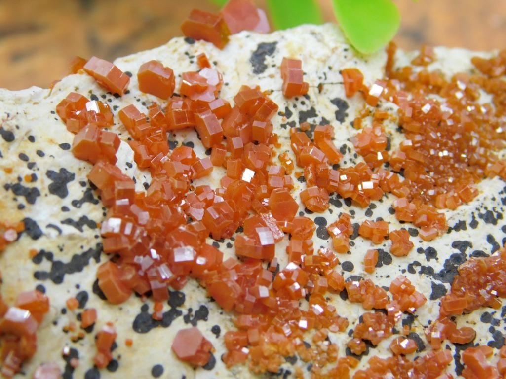 VANADINITE ROCK STONE LAPIDARY SPECIMEN - 2