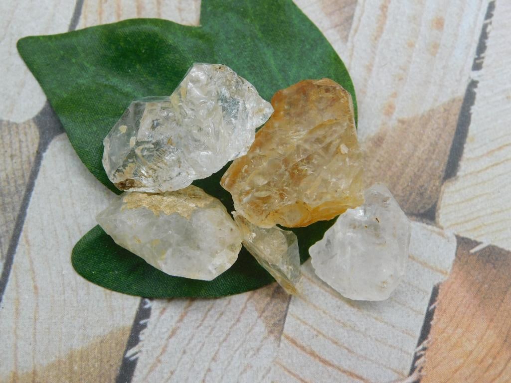HERKIMER DIAMOND ROCK STONE LAPIDARY SPECIMEN: WELCOME TO HATMAN AUCTIONS! SPECIAL NOTICE: Please see photos for measurements and descriptions. ***Yes, we have in house shipping with MANY REPEAT CUSTOMERS because of our streamlined service.