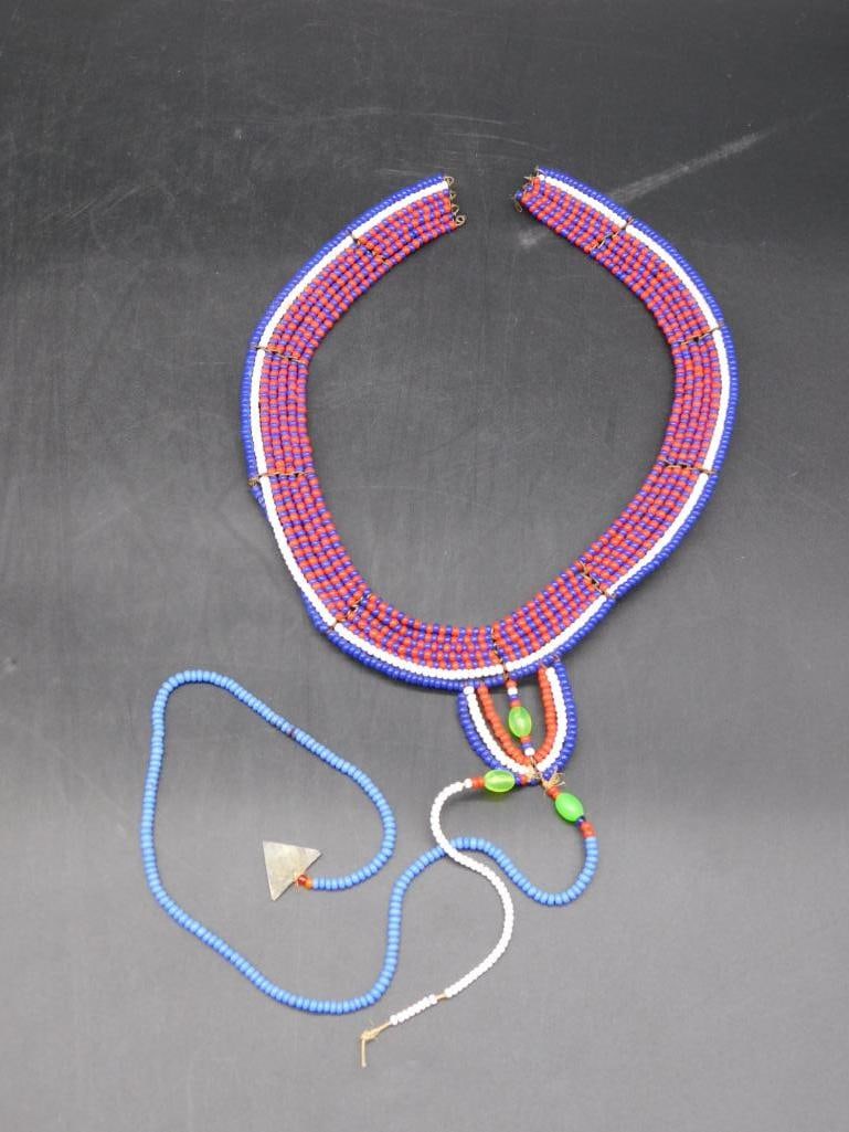 BEADED NECKLACE VINTAGE ANTIQUE: WELCOME TO HATMAN AUCTIONS! SPECIAL NOTICE: Please see photos for measurements and descriptions. ***Yes, we have in house shipping with MANY REPEAT CUSTOMERS because of our streamlined service.