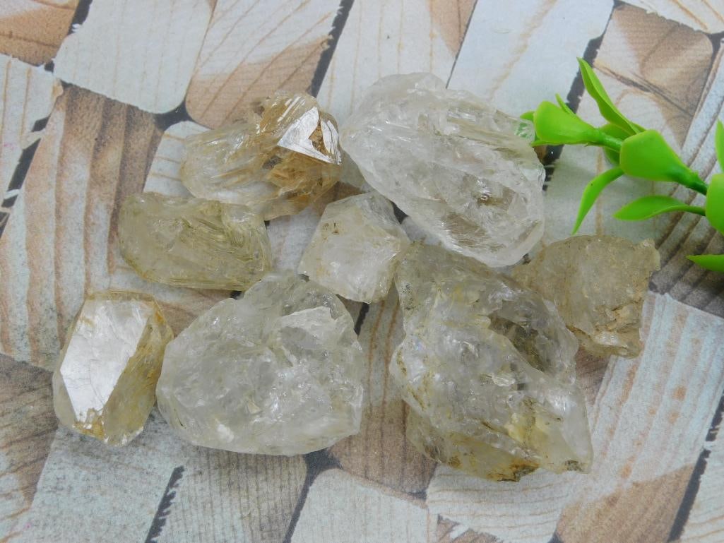 HERKIMER DIAMONDS ROCK STONE LAPIDARY SPECIMEN: WELCOME TO HATMAN AUCTIONS! SPECIAL NOTICE: Please see photos for measurements and descriptions. ***Yes, we have in house shipping with MANY REPEAT CUSTOMERS because of our streamlined service.