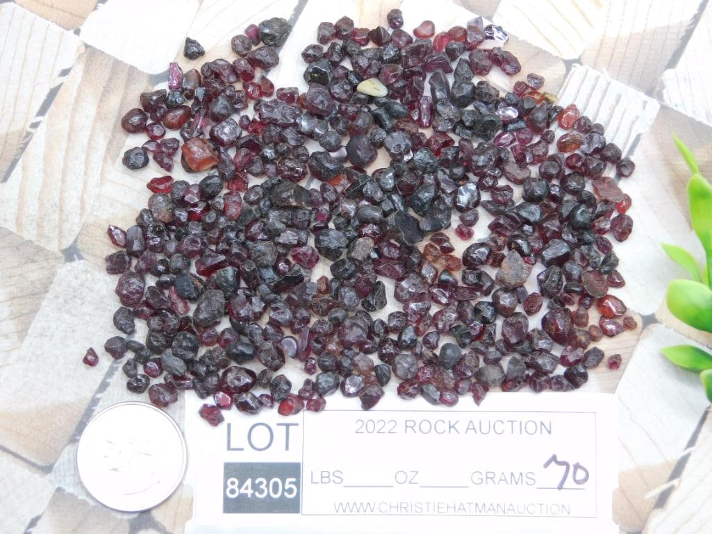 GARNET ROCK STONE LAPIDARY SPECIMEN - 2
