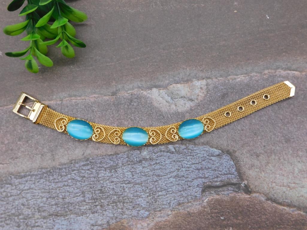 GENUINE STONE BRACELET ROCK STONE LAPIDARY SPECIMEN: WELCOME TO HATMAN AUCTIONS! SPECIAL NOTICE: Please see photos for measurements and descriptions. ***Yes, we have in house shipping with MANY REPEAT CUSTOMERS because of our streamlined service.