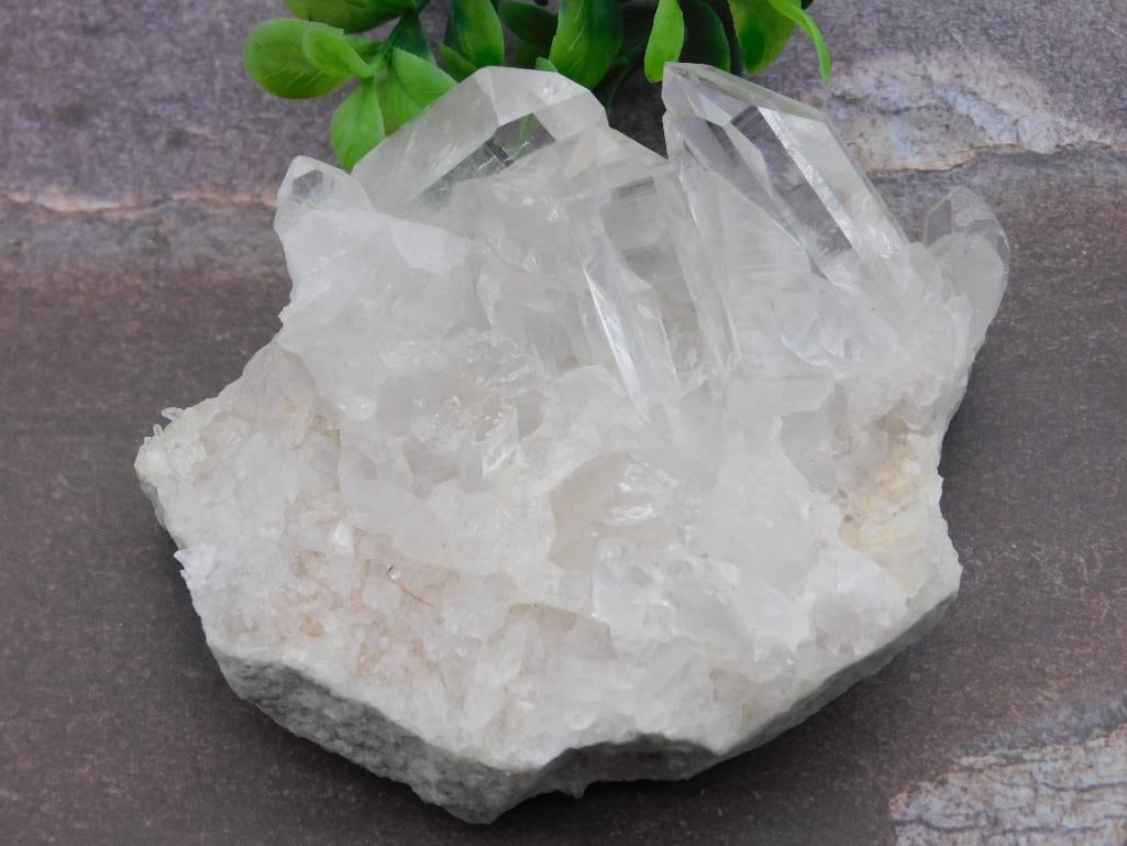 QUARTZ ROCK STONE LAPIDARY SPECIMEN: WELCOME TO HATMAN AUCTIONS! SPECIAL NOTICE: Please see photos for measurements and descriptions. ***Yes, we have in house shipping with MANY REPEAT CUSTOMERS because of our streamlined service. ****We