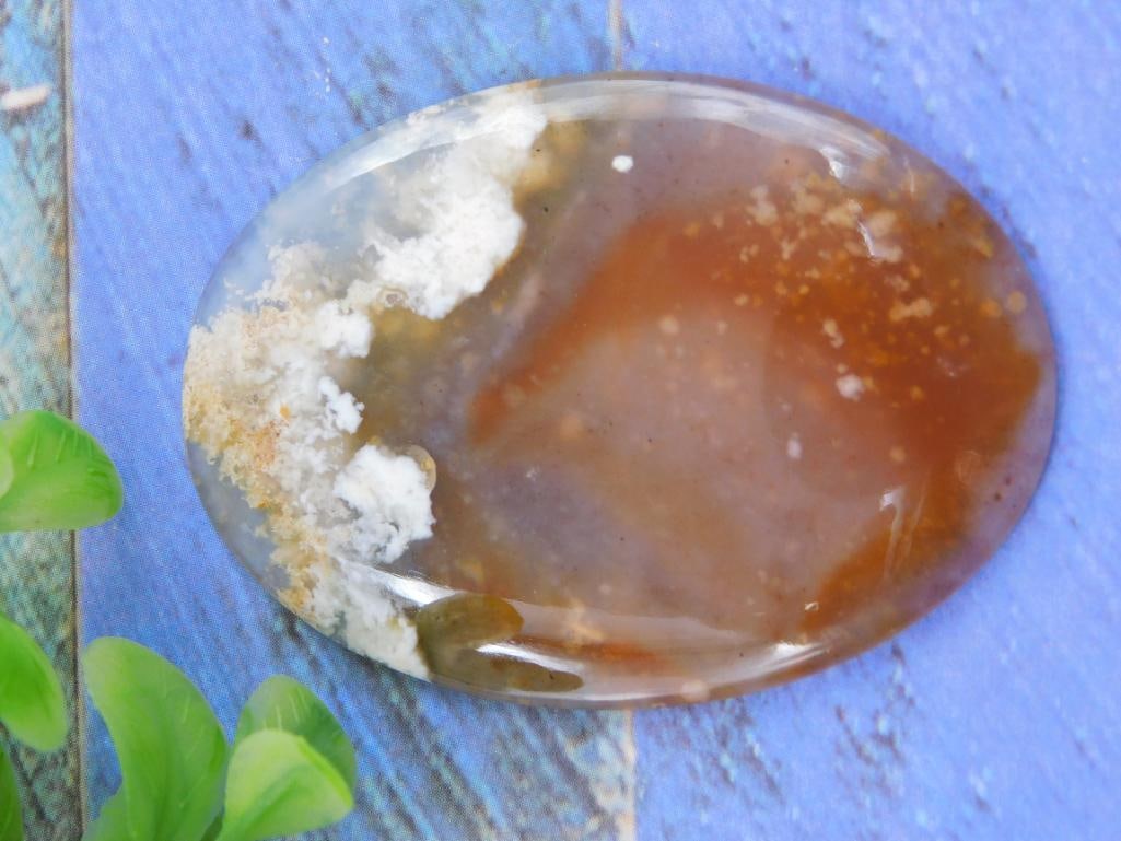 PLUME AGATE CABOCHON ROCK STONE LAPIDARY SPECIMEN: WELCOME TO HATMAN AUCTIONS! SPECIAL NOTICE: Please see photos for measurements and descriptions. ***Yes, we have in house shipping with MANY REPEAT CUSTOMERS because of our streamlined service.
