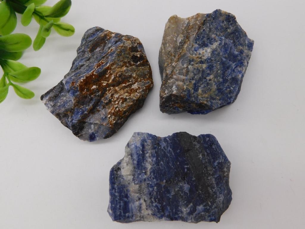 SODALITE ROCK STONE LAPIDARY SPECIMEN: WELCOME TO HATMAN AUCTIONS! SPECIAL NOTICE: Please see photos for measurements and descriptions. ***Yes, we have in house shipping with MANY REPEAT CUSTOMERS because of our streamlined service.