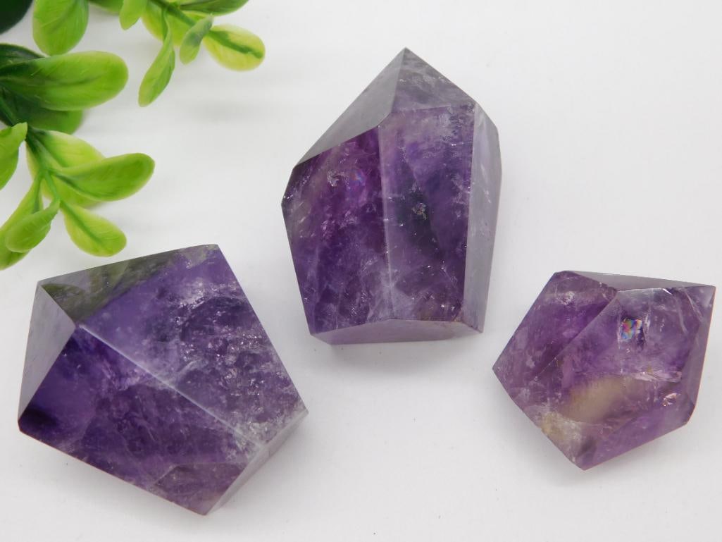 AMETHYST POINTS ROCK STONE LAPIDARY SPECIMEN: WELCOME TO HATMAN AUCTIONS! SPECIAL NOTICE: Please see photos for measurements and descriptions. ***Yes, we have in house shipping with MANY REPEAT CUSTOMERS because of our streamlined service. ****We