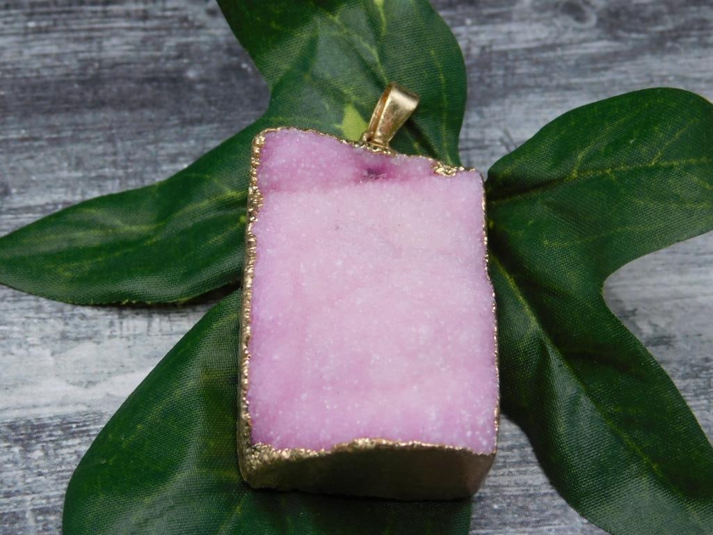 DRUZY QUARTZ PENDANT ROCK STONE LAPIDARY SPECIMEN (1 of 2)