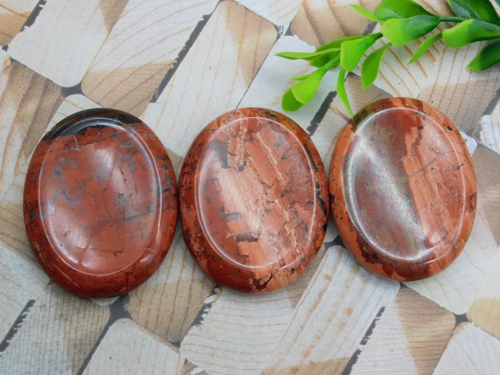 WORRY STONES ROCK STONE LAPIDARY SPECIMEN (1 of 2)