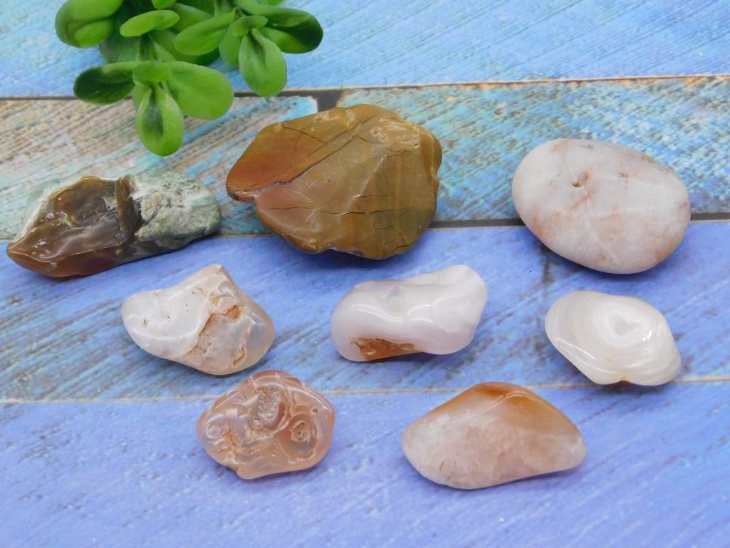 MIXED LOT ROCK STONE LAPIDARY SPECIMEN: MIXED LOT ROCK STONE LAPIDARY SPECIMEN