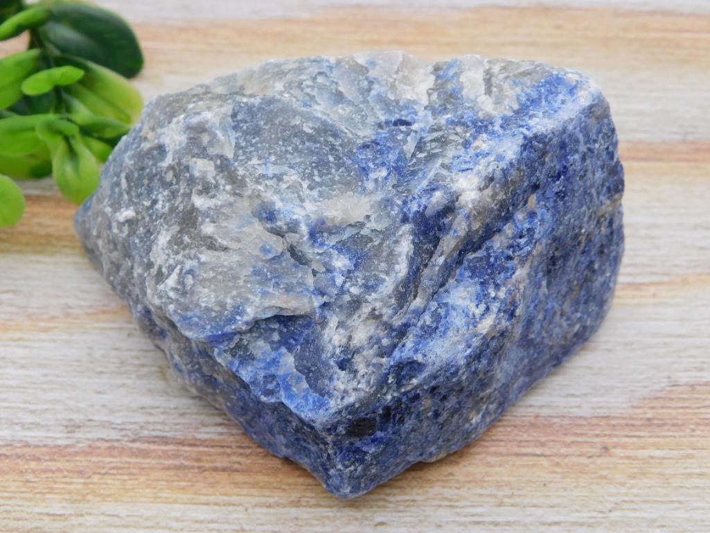 SODALITE ROCK STONE LAPIDARY SPECIMEN: WELCOME TO HATMAN AUCTIONS! SPECIAL NOTICE: Please see photos for measurements and descriptions. ***Yes, we have in house shipping with MANY REPEAT CUSTOMERS because of our streamlined service.