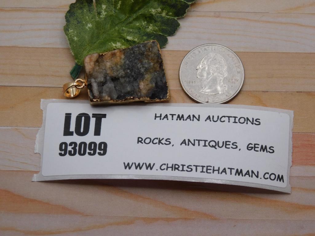 DRUZY QUARTZ PENDANT ROCK STONE LAPIDARY SPECIMEN: DRUZY QUARTZ PENDANT ROCK STONE LAPIDARY SPECIMEN