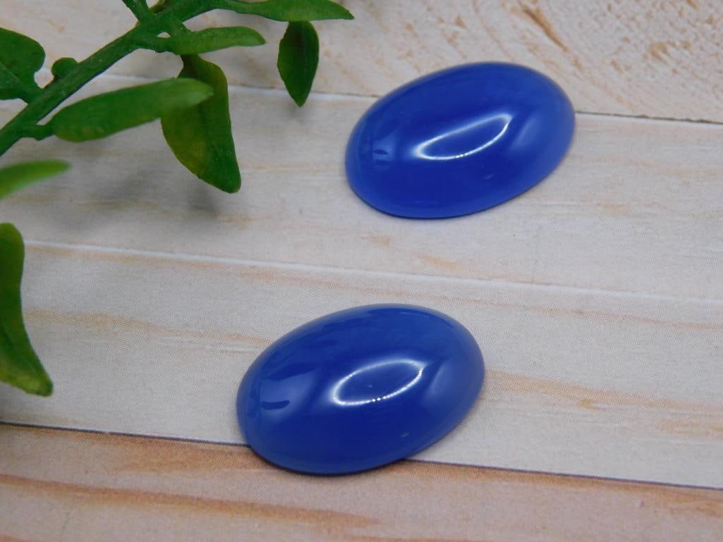CABOCHONS ROCK STONE LAPIDARY SPECIMEN: CABOCHONS ROCK STONE LAPIDARY SPECIMEN