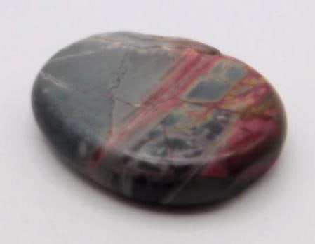 NETWORK JASPER ROCK STONE LAPIDARY SPECIMEN: WELCOME TO HATMAN AUCTIONS! SPECIAL NOTICE: Please see photos for measurements and descriptions. ***Yes, we have in house shipping with MANY REPEAT CUSTOMERS because of our streamlined service.