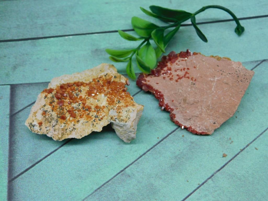 VANADINITE ROCK STONE LAPIDARY SPECIMEN - 2