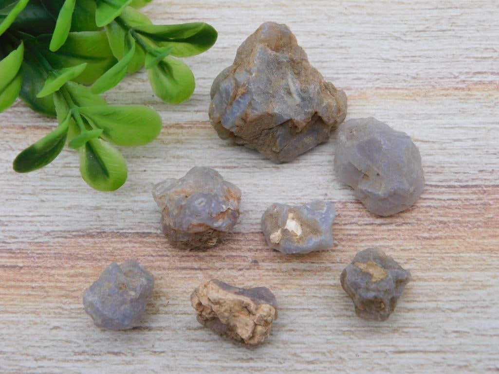 ELLENSBURG AGATE ROCK STONE LAPIDARY SPECIMEN: WELCOME TO HATMAN AUCTIONS! SPECIAL NOTICE: Please see photos for measurements and descriptions. ***Yes, we have in house shipping with MANY REPEAT CUSTOMERS because of our streamlined service.