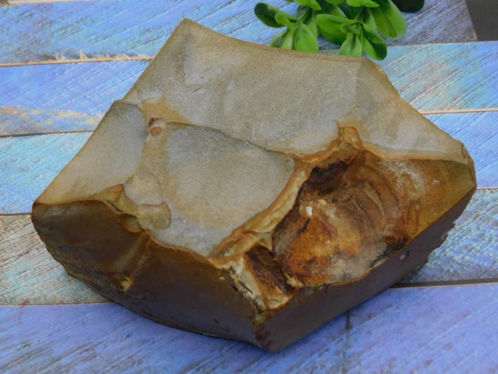 ROCK STONE LAPIDARY SPECIMEN: ROCK STONE LAPIDARY SPECIMEN