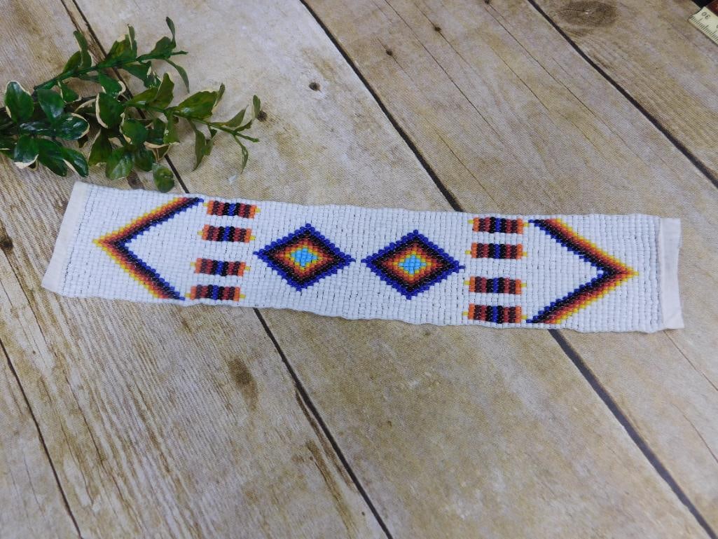 SEED BEAD NATIVE AMERICAN DESIGN BAND (1 of 2)