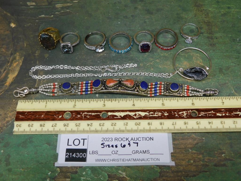 MIXED JEWELRY LOT ROCK STONE LAPIDARY SPECIMEN: MIXED JEWELRY LOT ROCK STONE LAPIDARY SPECIMEN — Part of our Discover Hidden Harbor, Crystals and Gems auction at HATMAN'S Auctions! Please see photos for measurements and condition. YES, we have