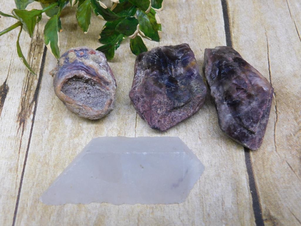 MIXED LOT ROCK STONE LAPIDARY SPECIMEN: MIXED LOT ROCK STONE LAPIDARY SPECIMEN — Part of our Discover Hidden Harbor, Crystals and Gems auction at HATMAN'S Auctions! Please see photos for measurements and condition. YES, we have in-house s