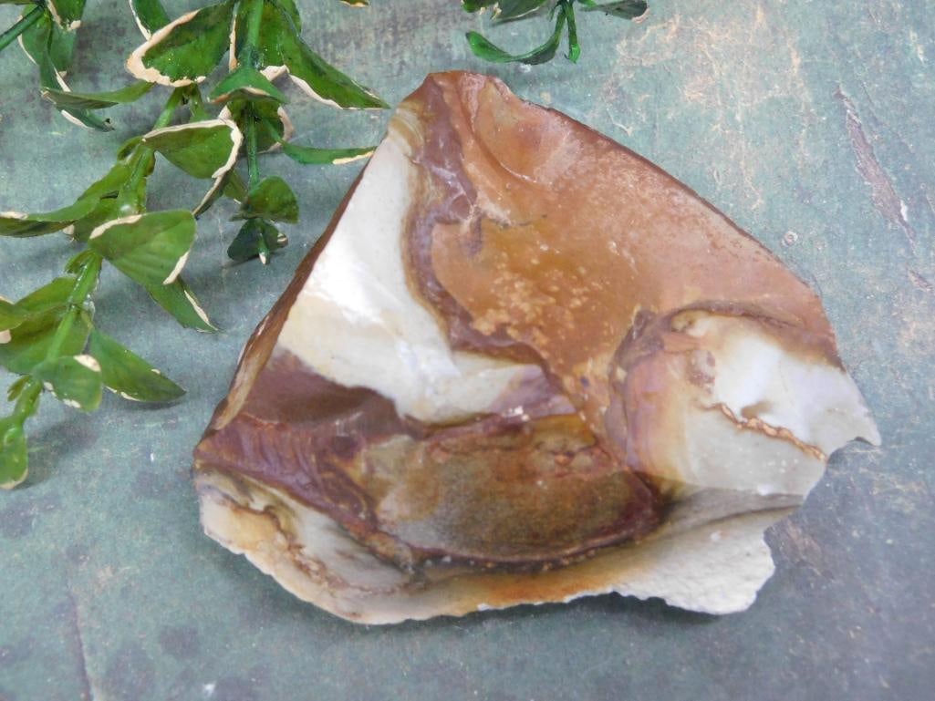JASPER ROCK STONE LAPIDARY SPECIMEN: JASPER ROCK STONE LAPIDARY SPECIMEN — Part of our Discover Hidden Harbor, Crystals and Gems auction at HATMAN'S Auctions! Please see photos for measurements and condition. YES, we have in-house