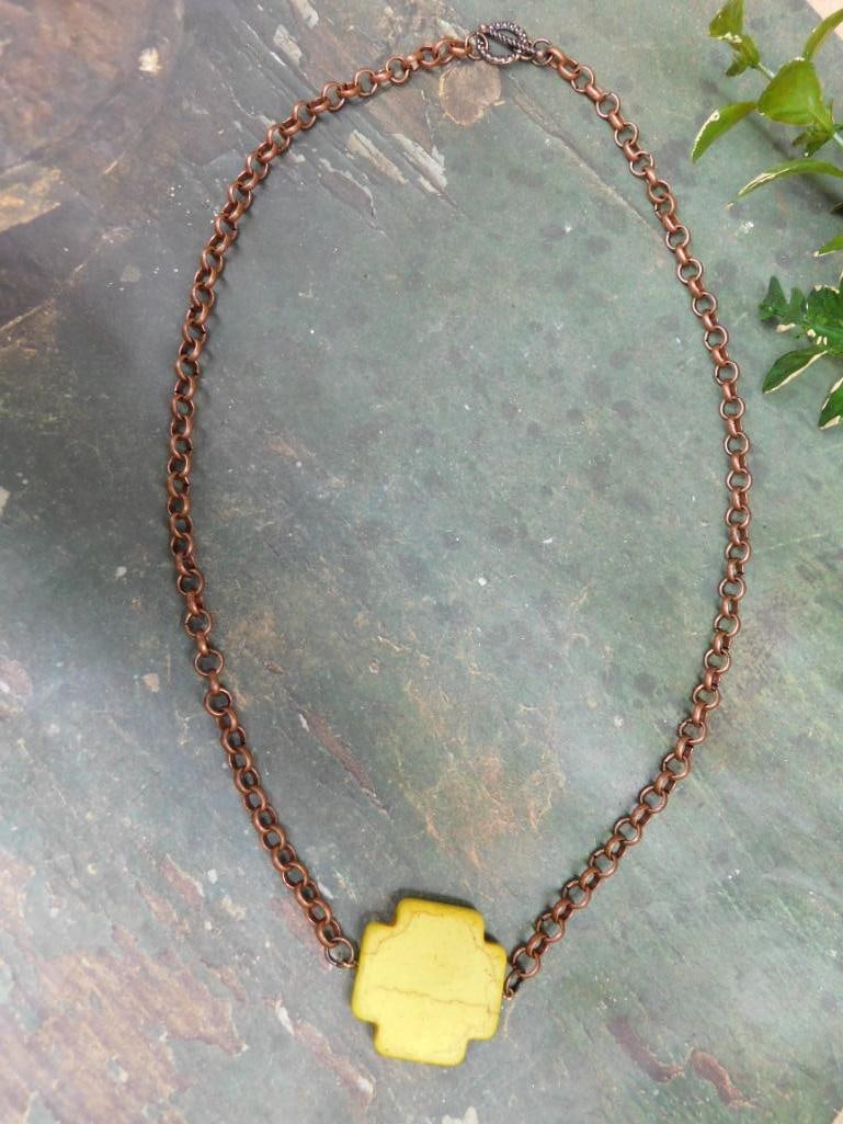 GENUINE STONE PENDANT ON CHAIN NECKLACE ROCK STONE LAPIDARY SPECIMEN: GENUINE STONE PENDANT ON CHAIN NECKLACE ROCK STONE LAPIDARY SPECIMEN — Part of our Discover Hidden Harbor, Crystals and Gems auction at HATMAN'S Auctions! Please see photos for measurements and