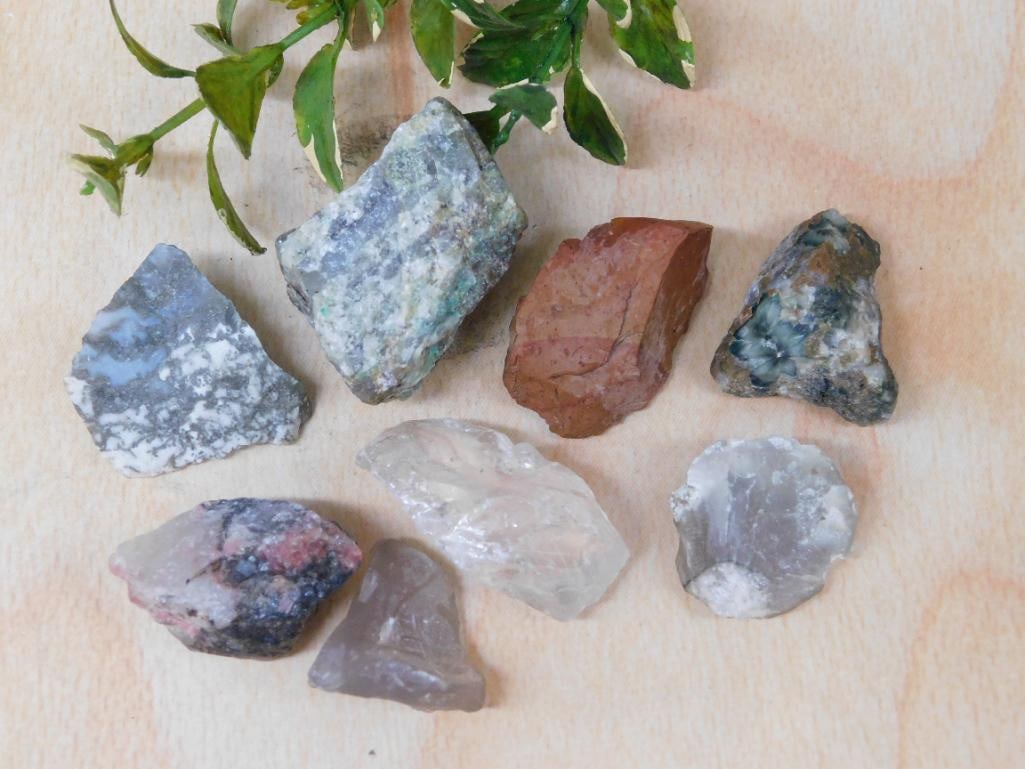 MIXED LOT ROCK STONE LAPIDARY SPECIMEN: MIXED LOT ROCK STONE LAPIDARY SPECIMEN — Part of our Discover Hidden Harbor, Crystals and Gems auction at HATMAN'S Auctions! Please see photos for measurements and condition. YES, we have in-house s