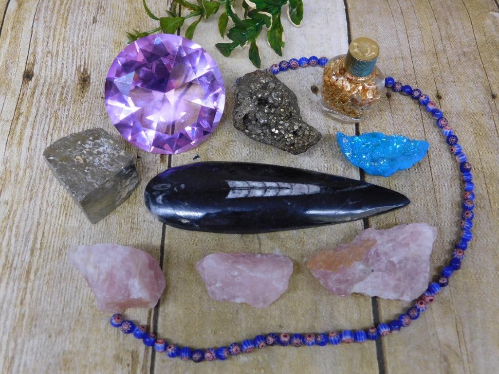 MIXED LOT ROCK STONE LAPIDARY SPECIMEN: MIXED LOT ROCK STONE LAPIDARY SPECIMEN — Part of our Discover Hidden Harbor, Crystals and Gems auction at HATMAN'S Auctions! Please see photos for measurements and condition. YES, we have in-house s