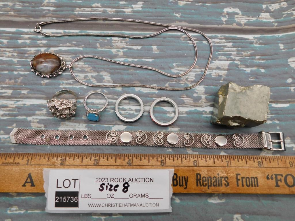 MIXED JEWELRY LOT ROCK STONE LAPIDARY SPECIMEN: MIXED JEWELRY LOT ROCK STONE LAPIDARY SPECIMEN — Part of our Discover Hidden Harbor, Crystals and Gems auction at HATMAN'S Auctions! Please see photos for measurements and condition. YES, we have