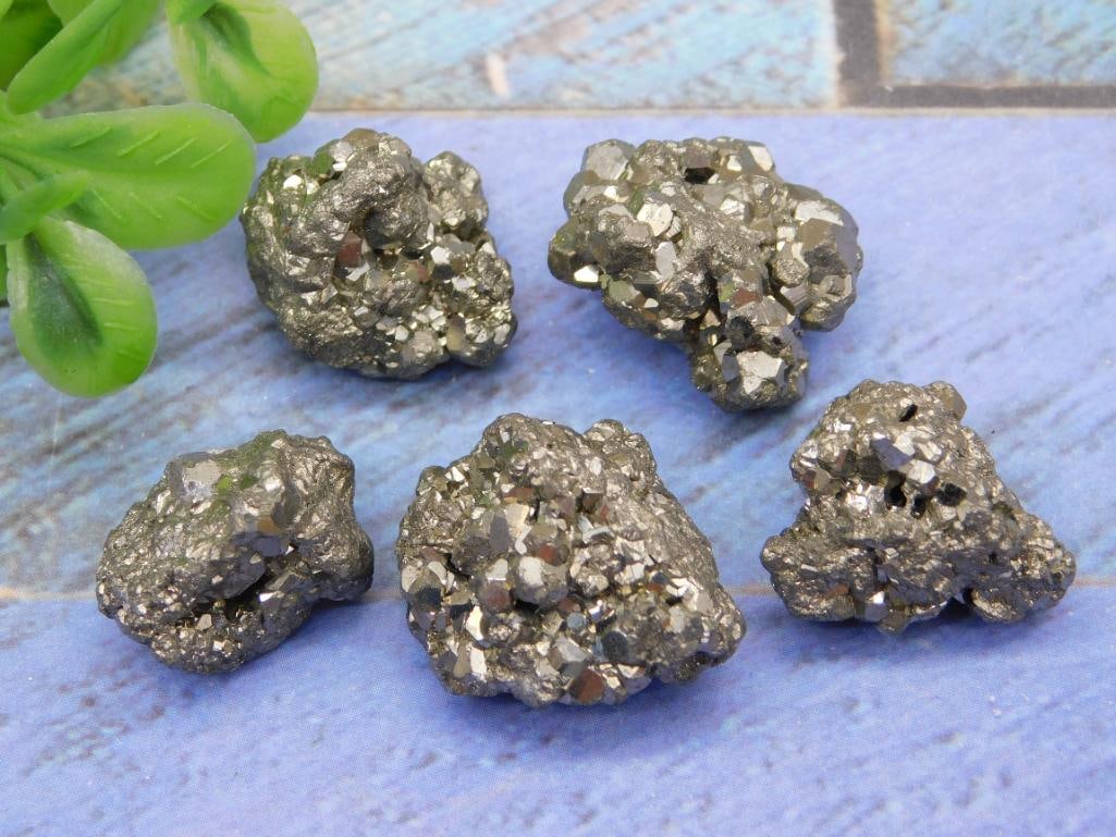 PYRITE ROCK STONE LAPIDARY SPECIMEN: PYRITE ROCK STONE LAPIDARY SPECIMEN — Part of our Discover Hidden Harbor, Crystals and Gems auction at HATMAN'S Auctions! Please see photos for measurements and condition. YES, we have in-house
