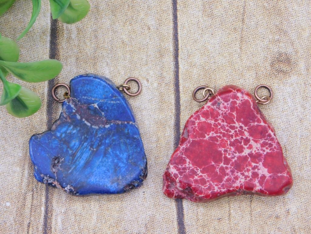 IMPRESSION JASPER PENDANTS ROCK STONE LAPIDARY SPECIMEN: IMPRESSION JASPER PENDANTS ROCK STONE LAPIDARY SPECIMEN — Part of our Discover Hidden Harbor, Crystals and Gems auction at HATMAN'S Auctions! Please see photos for measurements and condition. YES, w