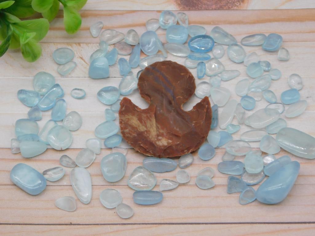 MIXED LOT ROCK STONE LAPIDARY SPECIMEN: MIXED LOT ROCK STONE LAPIDARY SPECIMEN — Part of our Discover Hidden Harbor, Crystals and Gems auction at HATMAN'S Auctions! Please see photos for measurements and condition. YES, we have in-house