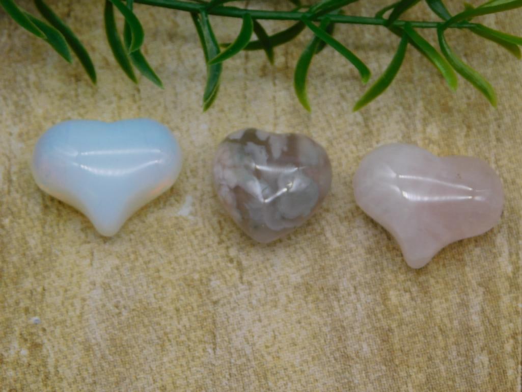 STONE HEARTS ROCK STONE LAPIDARY SPECIMEN: STONE HEARTS ROCK STONE LAPIDARY SPECIMEN — Part of our Discover Hidden Harbor, Crystals and Gems auction at HATMAN'S Auctions! Please see photos for measurements and condition. YES, we have