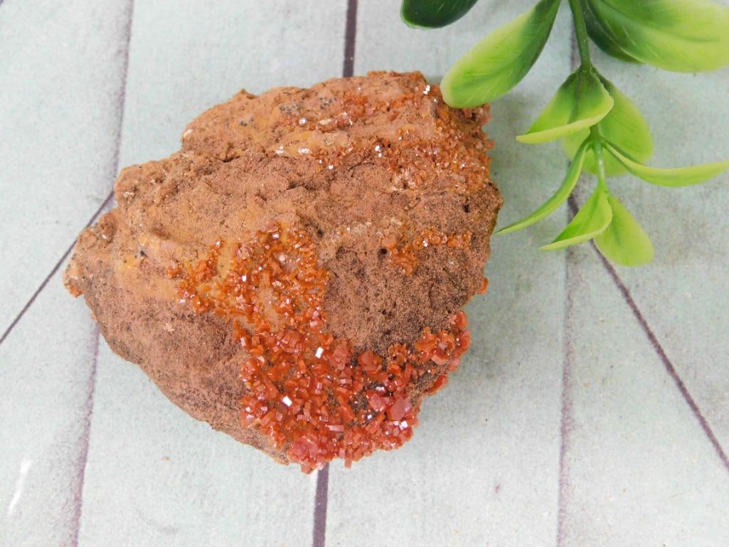 VANADINITE ROCK STONE LAPIDARY SPECIMEN: VANADINITE ROCK STONE LAPIDARY SPECIMEN - Part of our Discover Golden Attic, Crystals and Gems auction at HATMAN'S Auctions! Please see photos for measurements and condition. YES, we have in-house