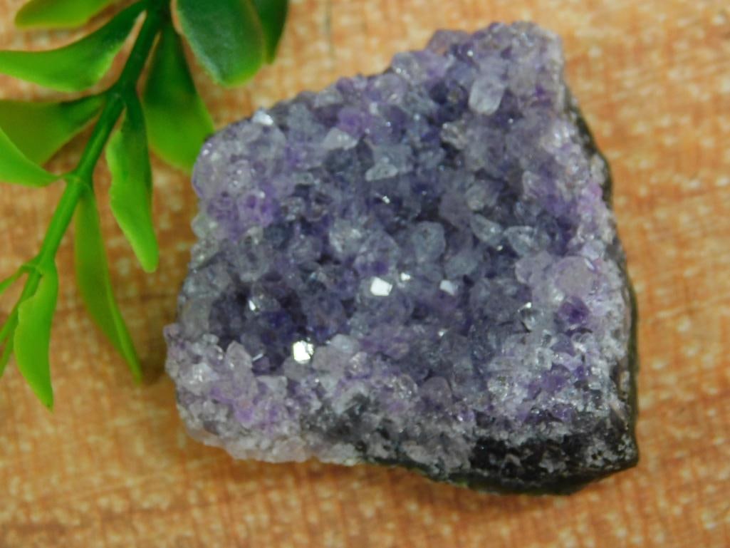 AMETHYST ROCK STONE LAPIDARY SPECIMEN: AMETHYST ROCK STONE LAPIDARY SPECIMEN - Part of our Discover Golden Attic, Crystals and Gems auction at HATMAN'S Auctions! Please see photos for measurements and condition. YES, we have in-house